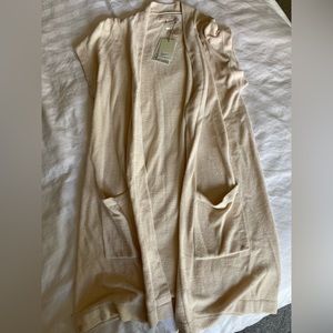 Barefoot dreams cardigan size xs